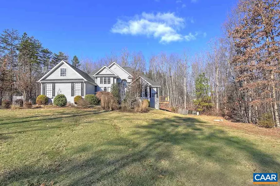 134 OTTER LN LN, Scottsville, VA 24590