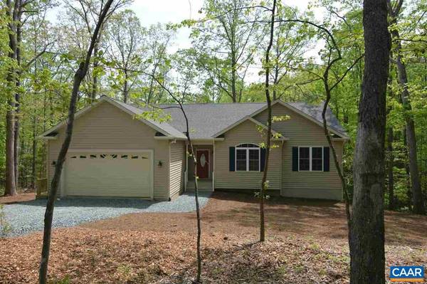 2 DEERWOOD LN LN, Palmyra, VA 22963