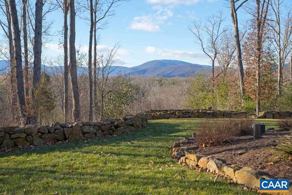 Earlysville, VA 22936,853 FOOTPATH LN