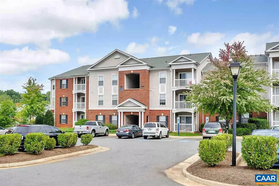 177 YELLOWSTONE DR DR #207, Charlottesville, VA 22903