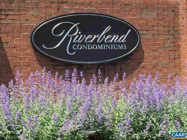 320 RIVERBEND DR DR #3D, Charlottesville, VA 22911