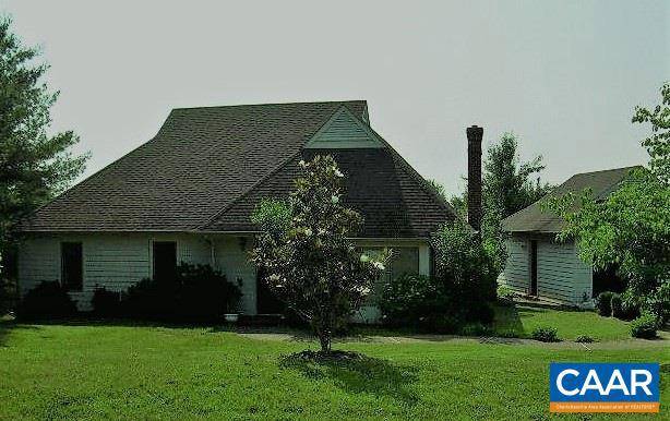 1135 HIGHLANDS DR DR, Charlottesville, VA 22901