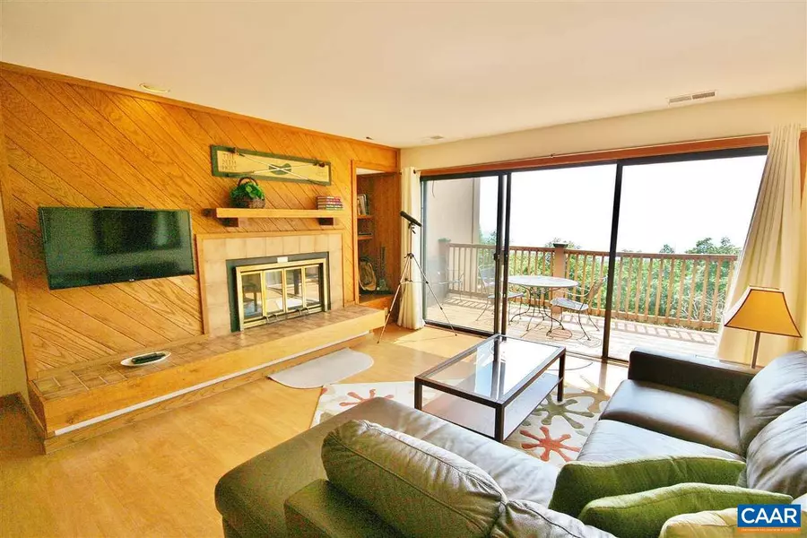 1537 CLIFFS CONDOS, Wintergreen Resort, VA 22967