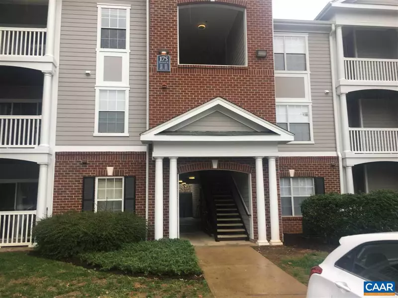 175 YELLOWSTONE DR DR #102, Charlottesville, VA 22903