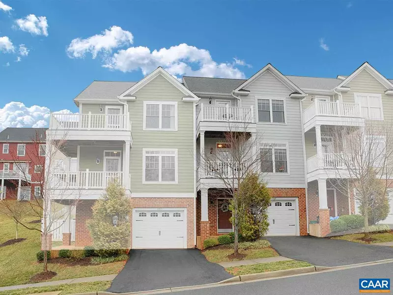 2267 WHITTINGTON DR DR, Charlottesville, VA 22911