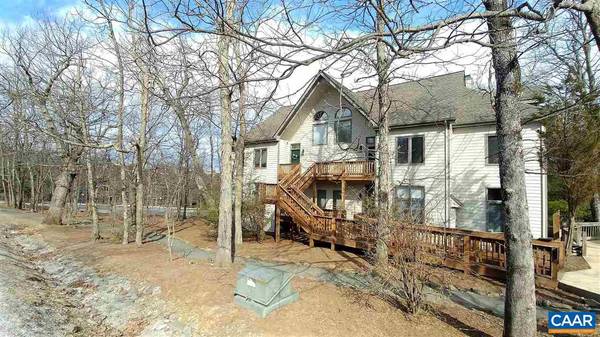 2002 STONE RIDGE WOODS CONDOS, Wintergreen Resort, VA 22967