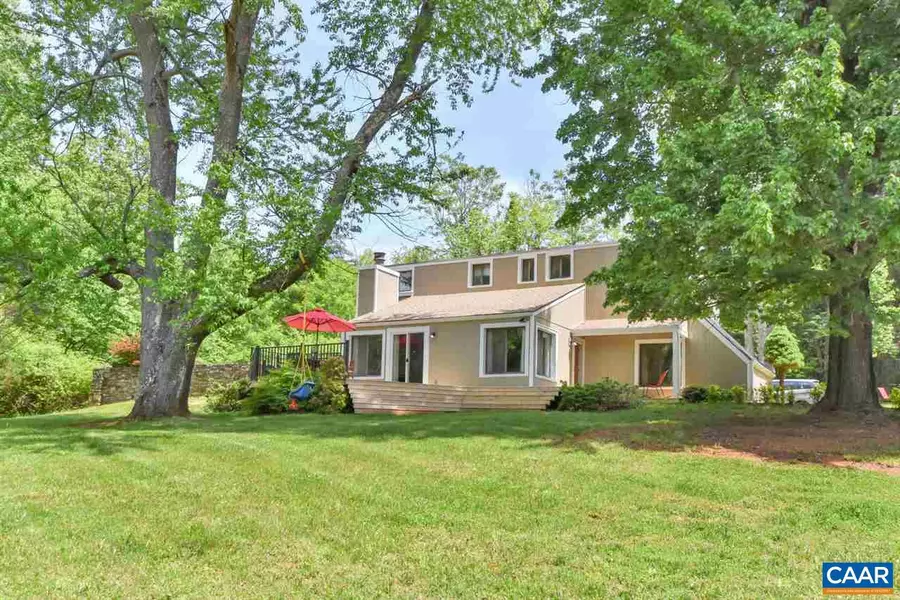 3724 SKYLINE CREST DR DR, Charlottesville, VA 22903