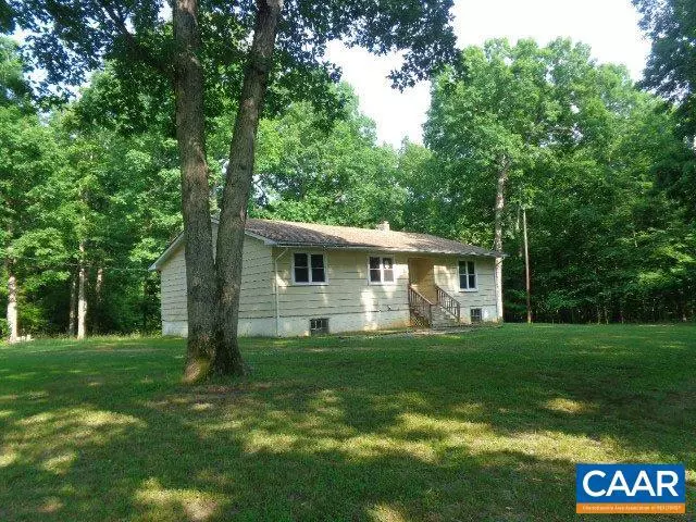 2254 RURITAN LAKE RD RD, Scottsville, VA 24590