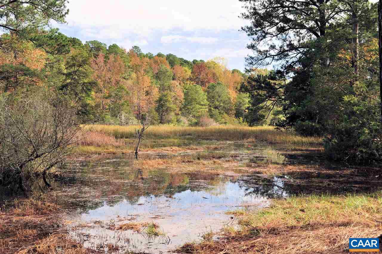 35A CHAPEL NECK RD RD #35A, North, VA 23128