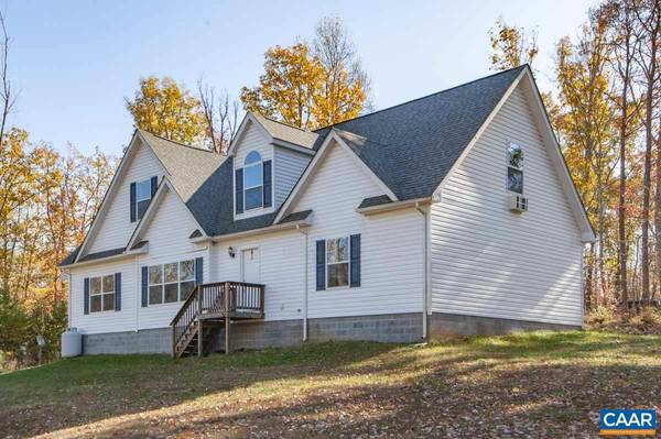 17 WOODMAN TRL TRL, Shipman, VA 22971