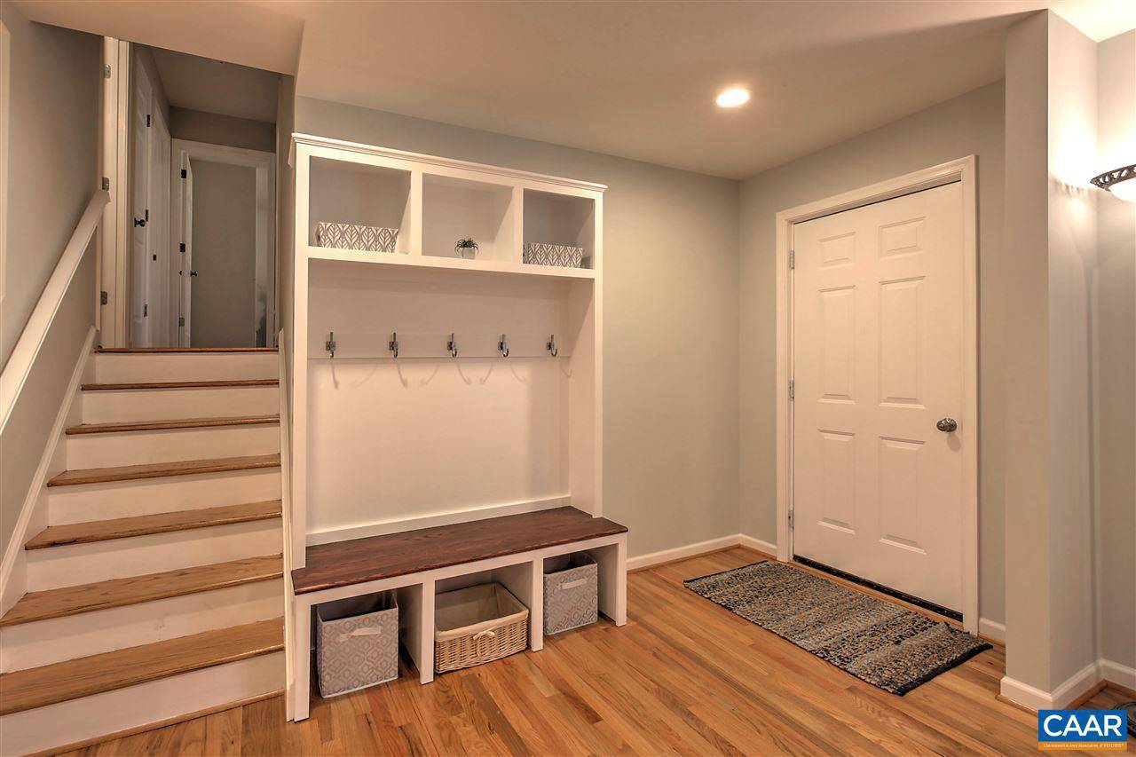 Charlottesville, VA 22901,98 OAK FOREST CIR CIR