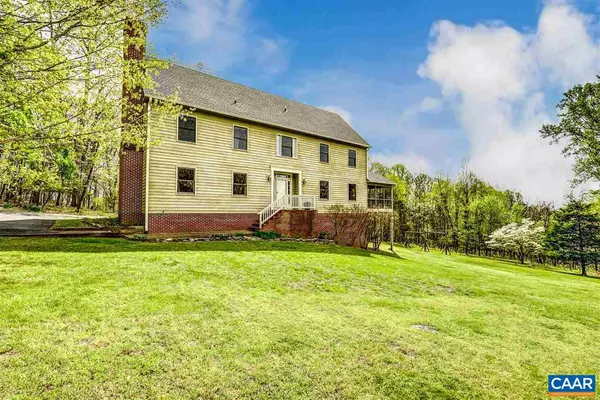 2025 SADDLEBACK DR DR, Crozet, VA 22932