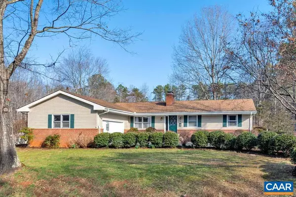 49 STONEWALL RD RD, Palmyra, VA 22963