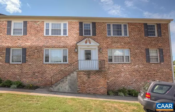 Charlottesville, VA 22901,132 HESSIAN HILLS CIR CIR #4