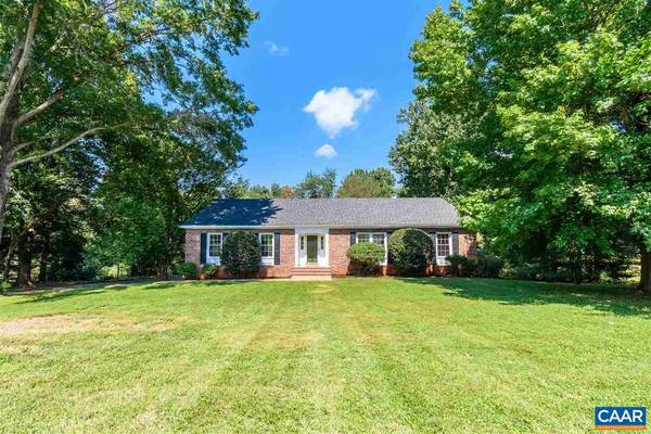 2616 HOLKHAM DR, Charlottesville, VA 22901