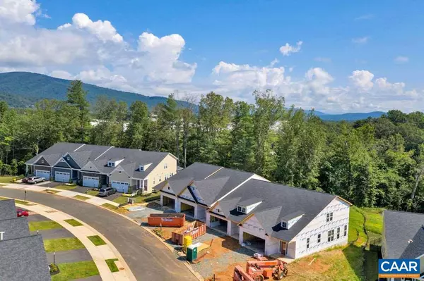 Crozet, VA 22932,99 DUNWOOD DR #99