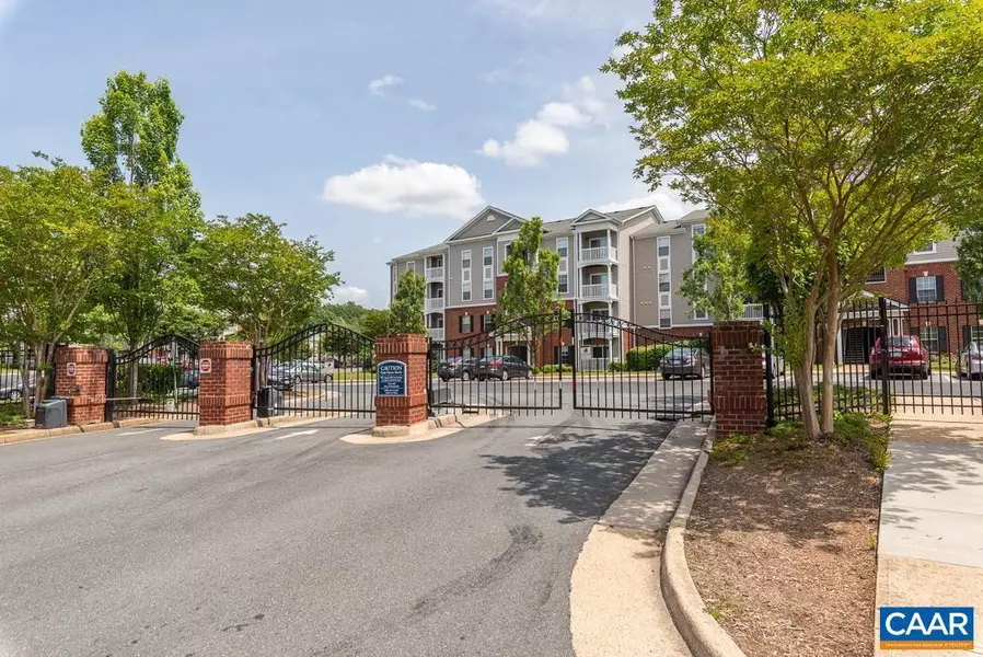 122 YELLOWSTONE DR DR #108, Charlottesville, VA 22903