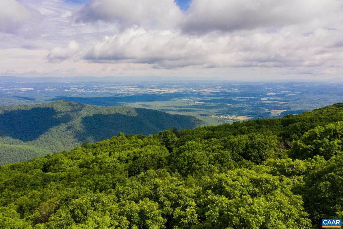 Wintergreen Resort, VA 22967,186 HEMLOCK DR DR