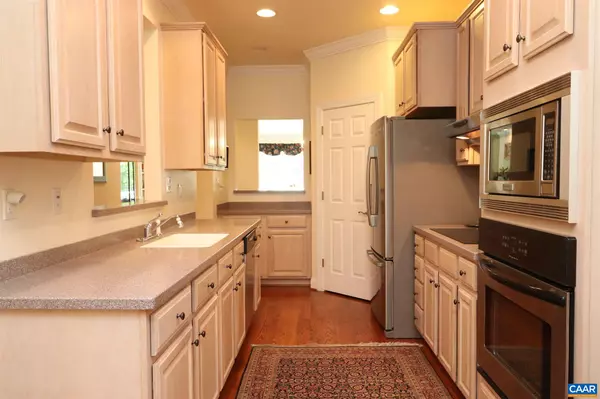 Charlottesville, VA 22911,1574 PANTOPS MOUNTAIN PL PL