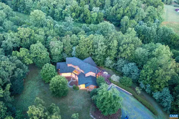 Nellysford, VA 22958,330 GRACE GLEN GLN