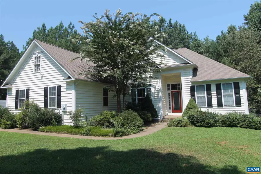 107 FALLEN OAK WAY, Scottsville, VA 24590