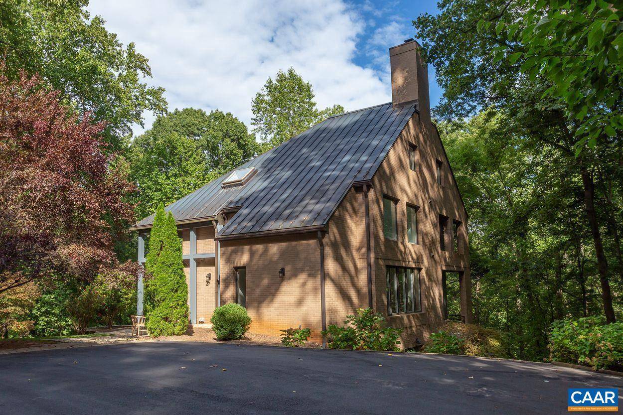 Charlottesville, VA 22903,500 ROOKWOOD PL