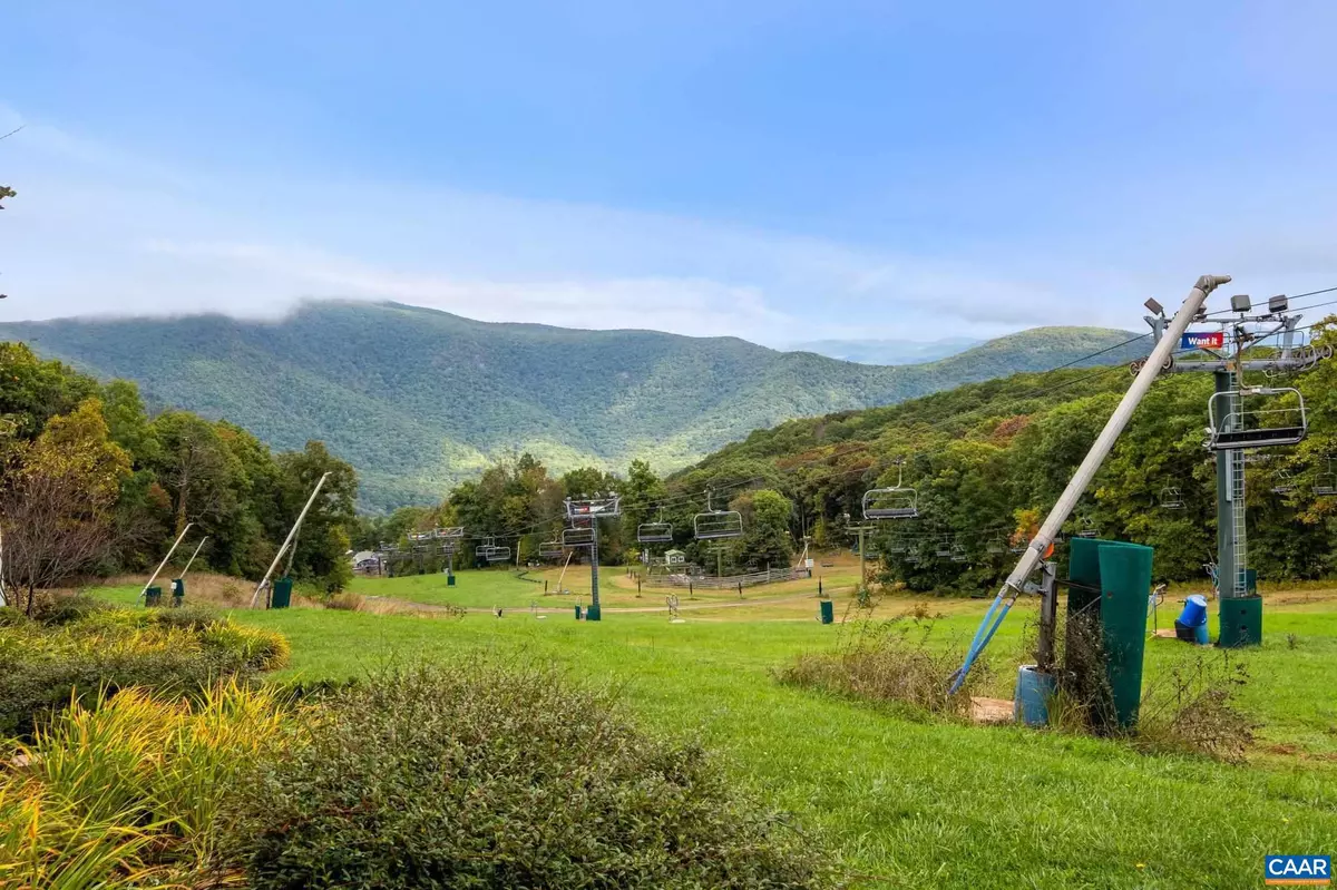 Wintergreen Resort, VA 22967,927 DIAMOND HILL CONDOS