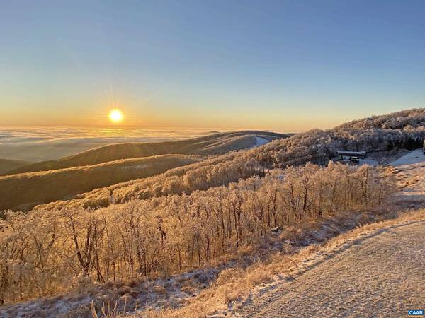 1475 LEDGES CONDOS, Wintergreen Resort, VA 22967