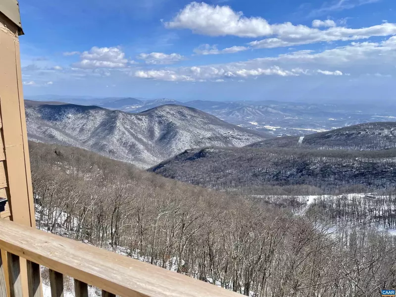 1544 CLIFFS CONDOS, Wintergreen Resort, VA 22967