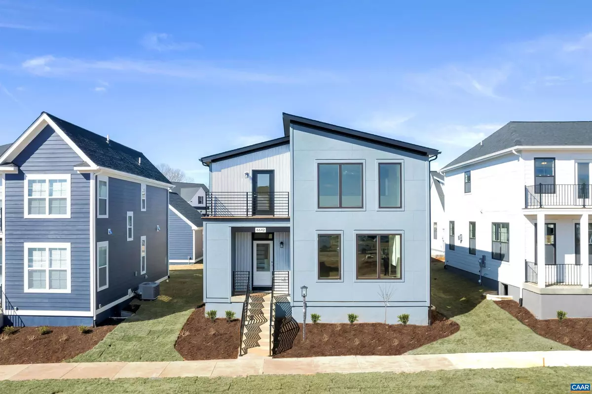 Crozet, VA 22932,6642 CHARNWOOD ST