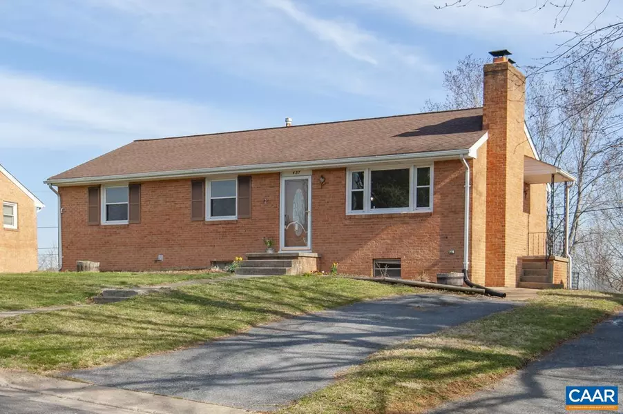 437 LOMBARDY CIR, Waynesboro, VA 22980