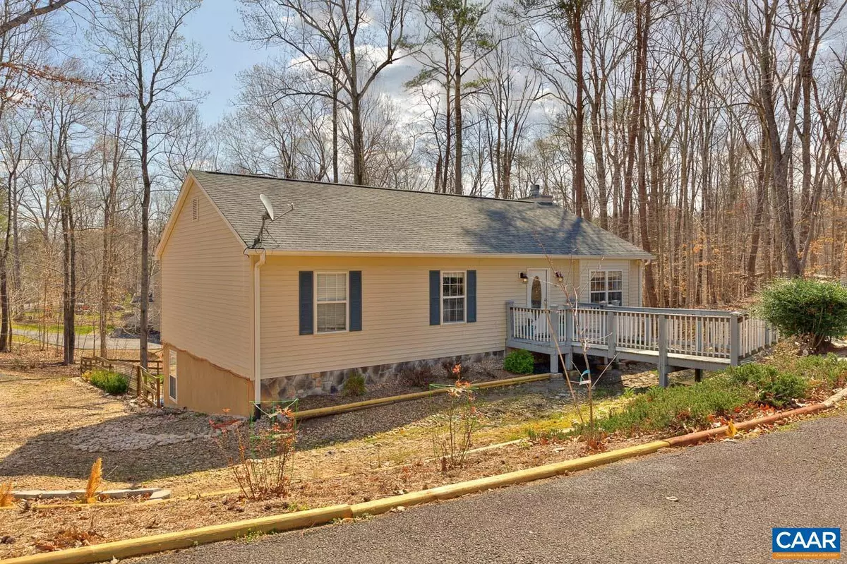 Palmyra, VA 22963,16 RIVERSIDE DR