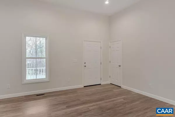 Palmyra, VA 22963,42 NAHOR DR