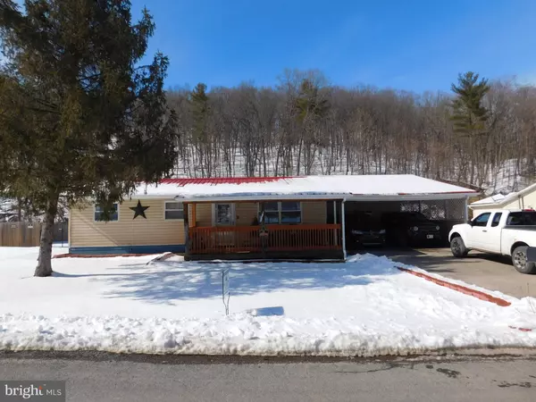 1194 JENKINS RUN RD, Moorefield, WV 26836