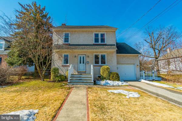 321 ROBERTS AVE, Conshohocken, PA 19428