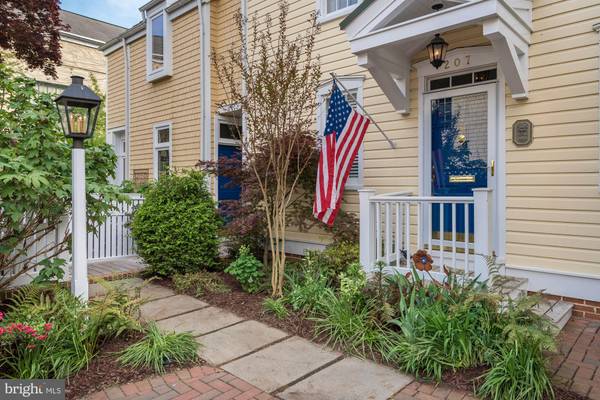 207 DUKE OF GLOUCESTER ST, Annapolis, MD 21401