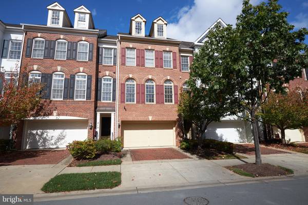 215 OAK KNOLL TER, Rockville, MD 20850