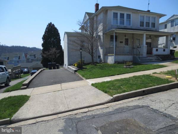 325 E 8TH AVE, Conshohocken, PA 19428