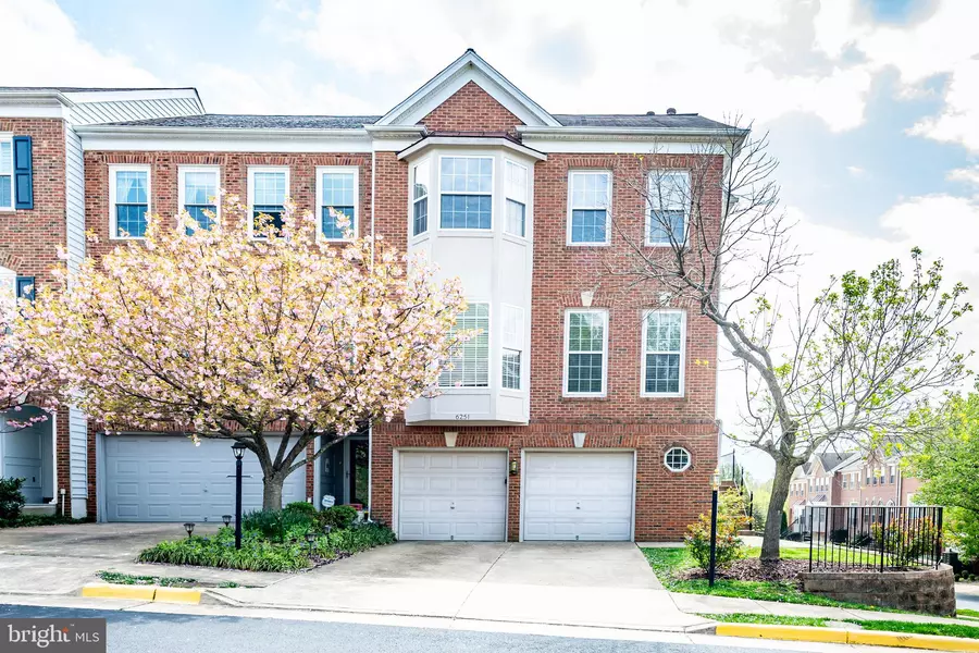 6251 AUBURN LEAF LN, Alexandria, VA 22312