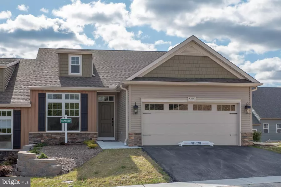 5625 MENDENHALL DR, Mechanicsburg, PA 17050