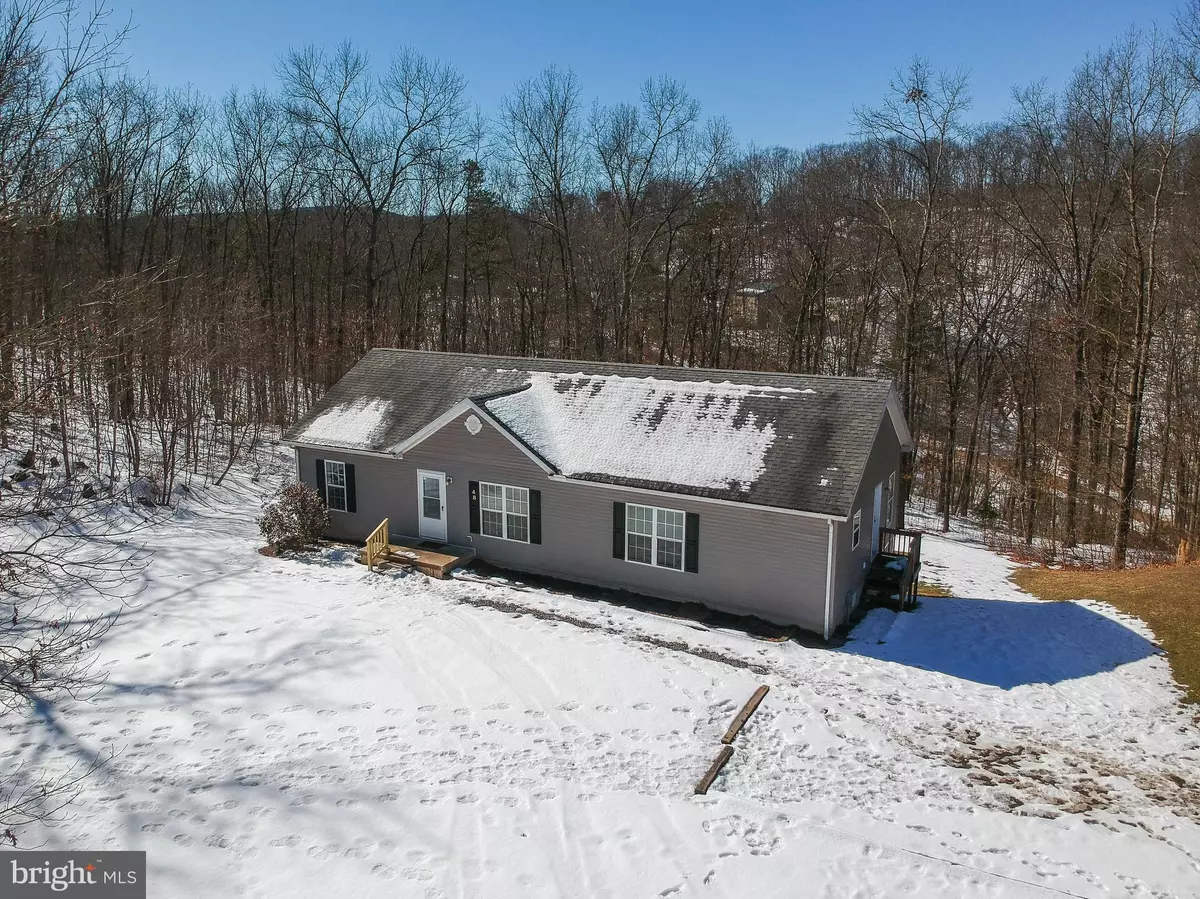 Hedgesville, WV 25427,48 COON HOLLOW TRL