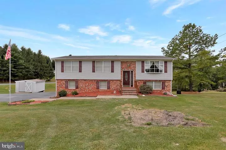 37 COLUMBIA DR, Kearneysville, WV 25430