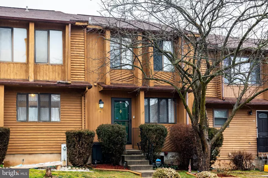 4 GLOUCESTER CT, Reisterstown, MD 21136