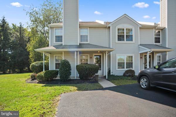 31 EATON CT #130, Newtown, PA 18940