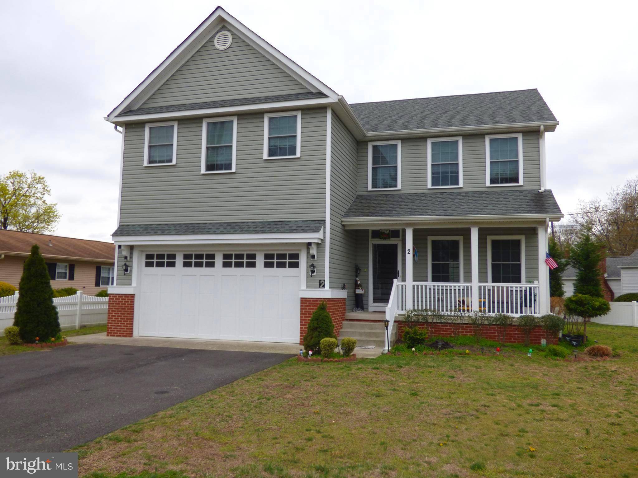 2 SMITH ST, Burlington, NJ 08016