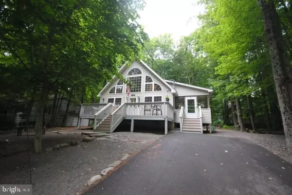 Pocono Lake, PA 18347,110 MOHICAN TRL