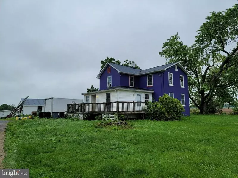 8232 SUMMIT POINT, Charles Town, WV 25414