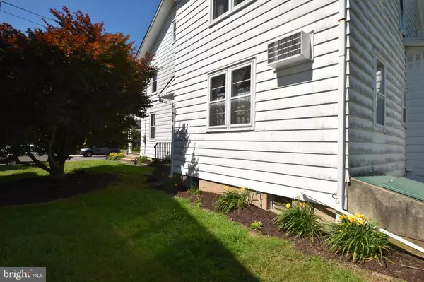 Quakertown, PA 18951,527 JUNIPER ST