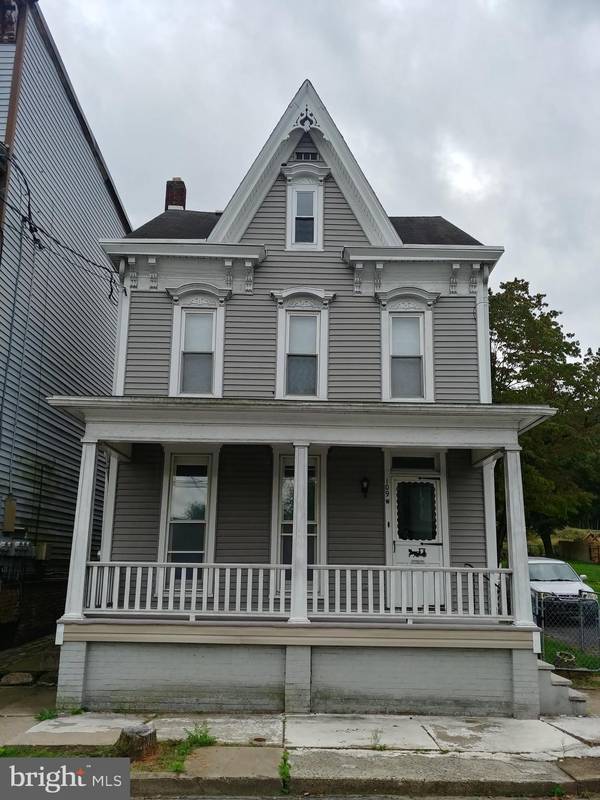 109 W BIDDLE ST, Gordon, PA 17936