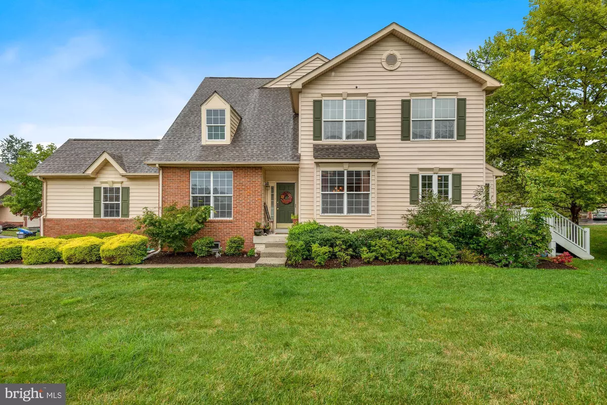 Ashburn, VA 20147,43586 DUNHILL CUP SQ